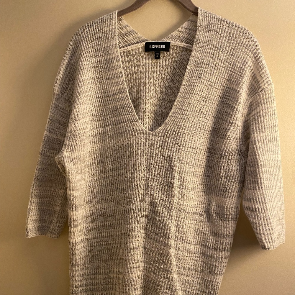 Express Sweater - Picture 4 of 6
